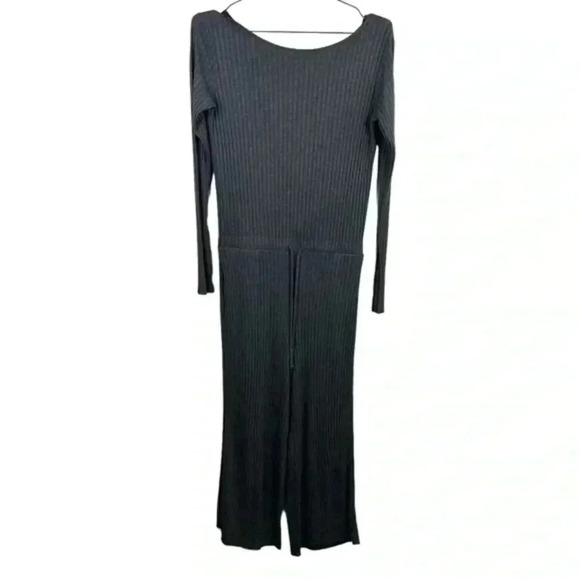 Cale‎ Charcoal Gray Louise Ribbed Wide Leg Jumpsuit - Picture 2 of 7